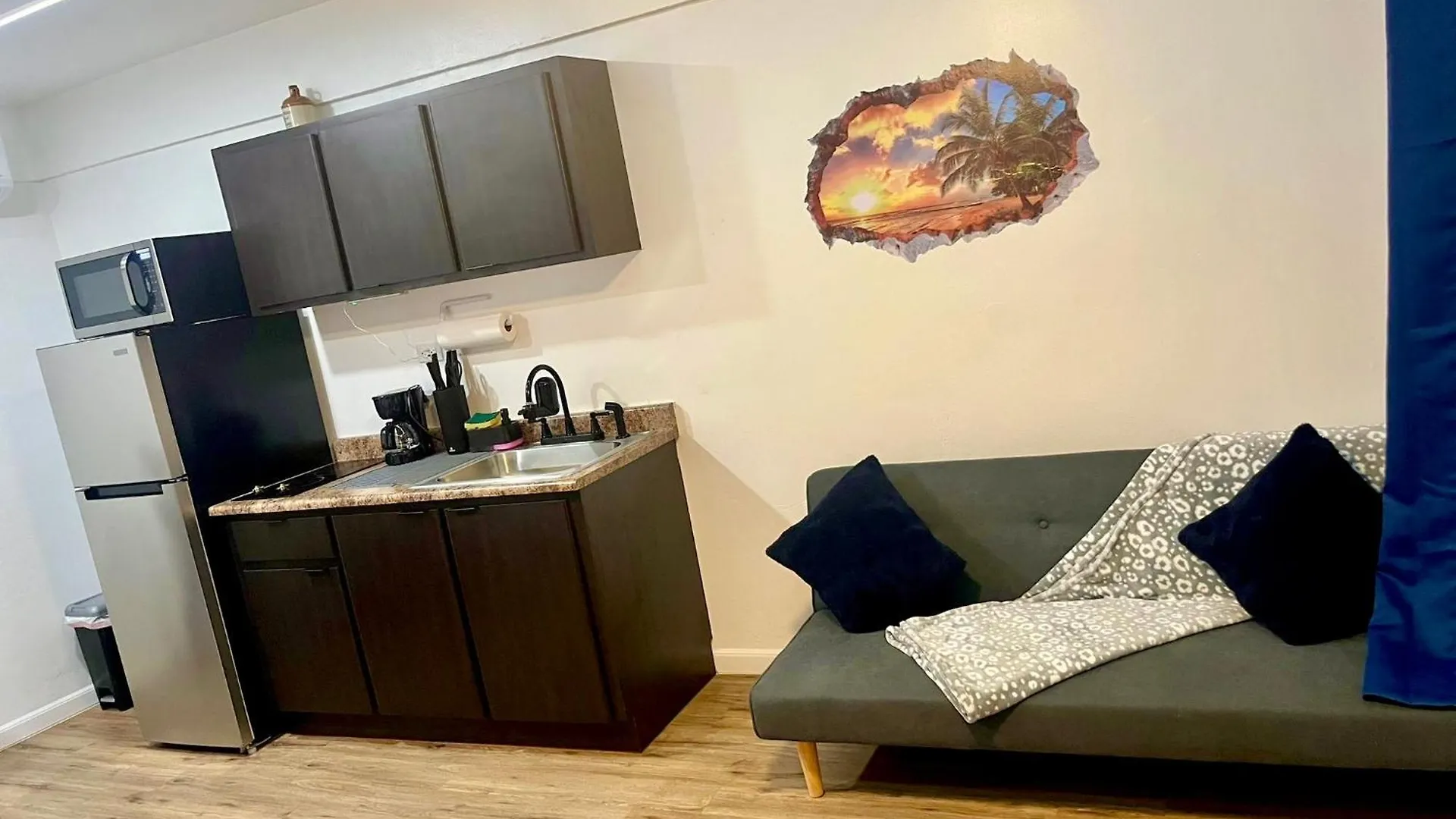 Modern Oceanfront Apartment Arecibo