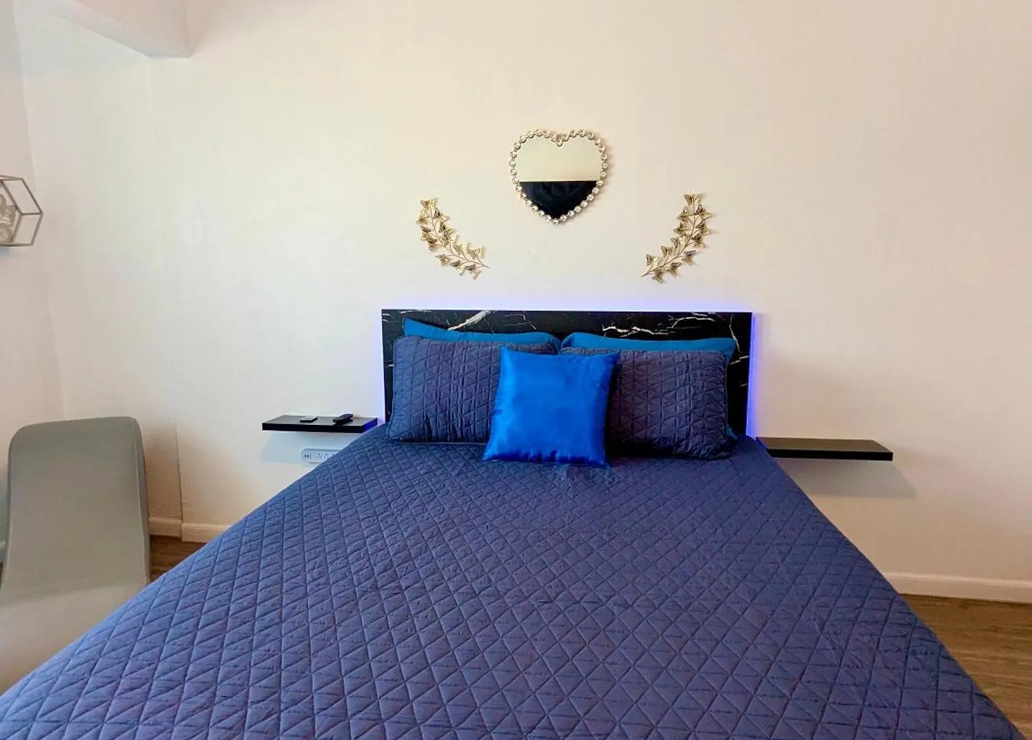 Modern Oceanfront Apartment Arecibo